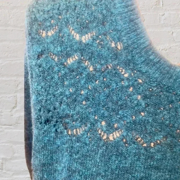 Loft Sweater - Hunter Green - Picture 2 of 7